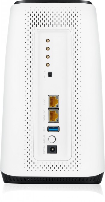 Zyxel FWA510, 5G NR indoor router, standalone/Nebula with 1y Nebula Pro license, AX3600 Wi-Fi, 2.5GB LAN, EU region